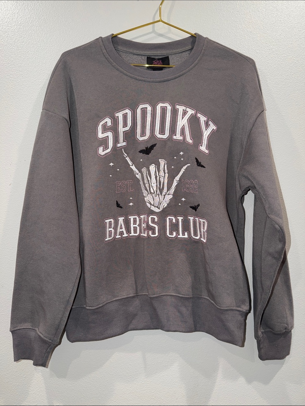 Spooky Babes Club Gray Graphic Sweatshirt Size Small